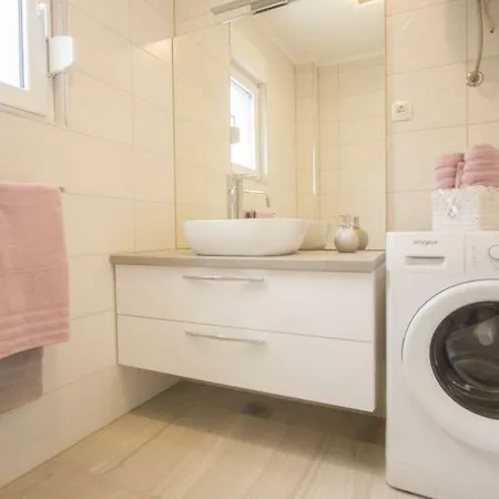 Apartment Paradise Lux