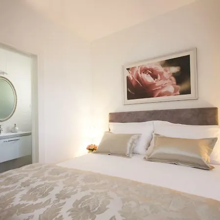 Paradise Lux Apartment
